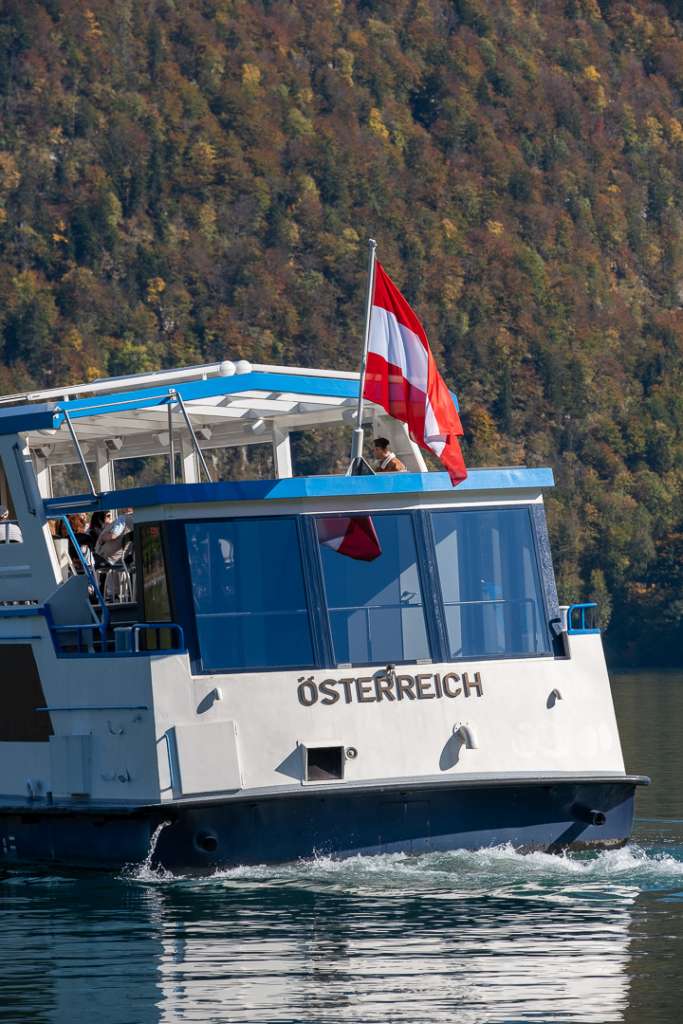 Barco en el lago Wolfgangsee