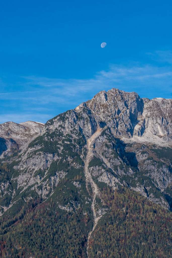 Pico de la montaña visto desde la montaña Hochkogel