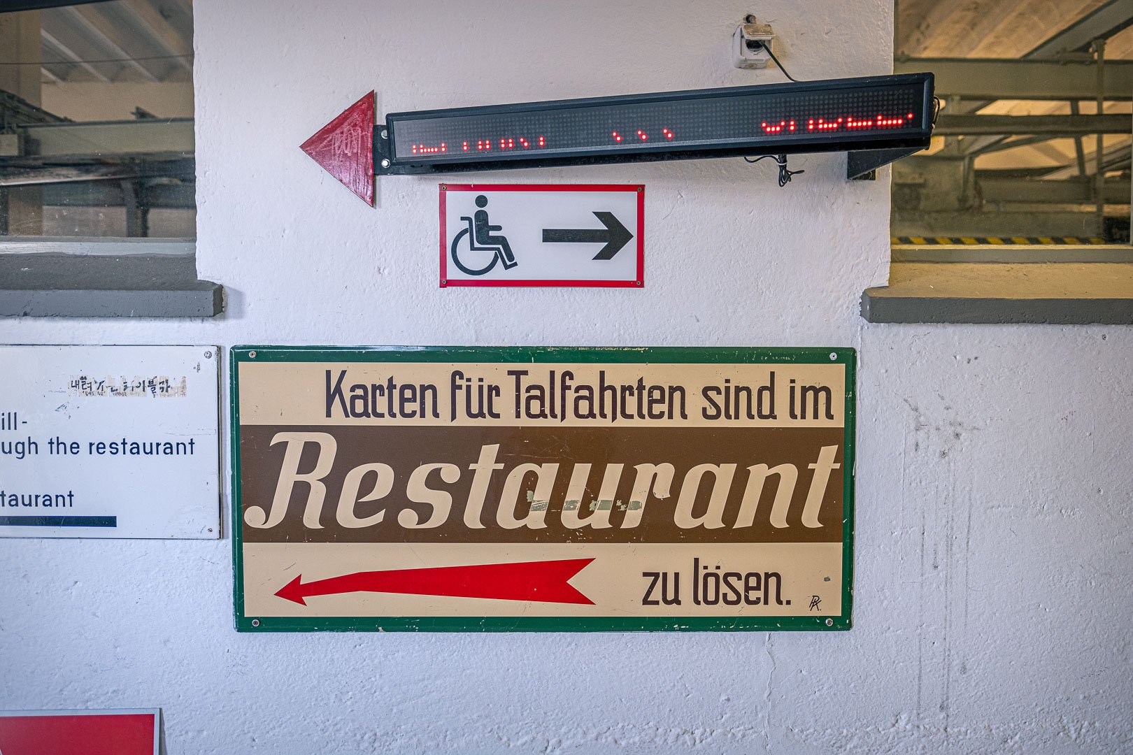 Restaurant auf der Spitze des Zwölferhorns in St. Gilgen