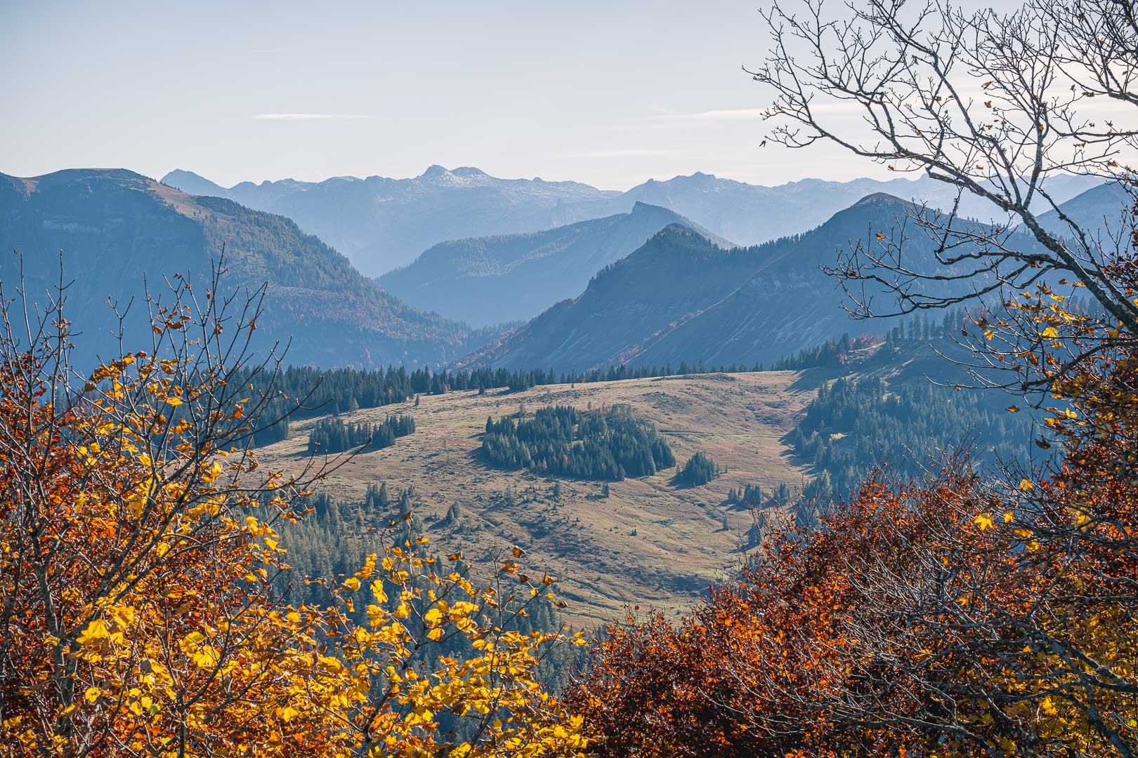 Blick vom Zwölferhorn in St. Gilgen in der Seenplatte