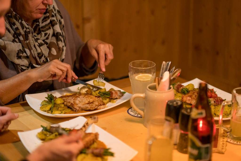 Essen im Johanneskeller im Priesterhaus